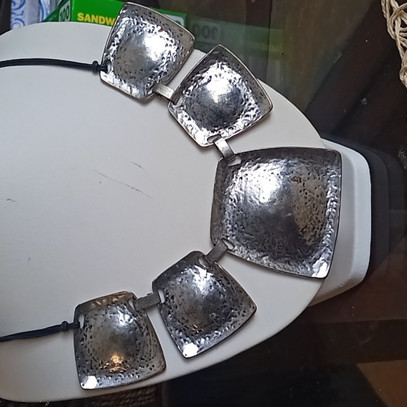 Statement necklace silvertone - Picture 5 of 7